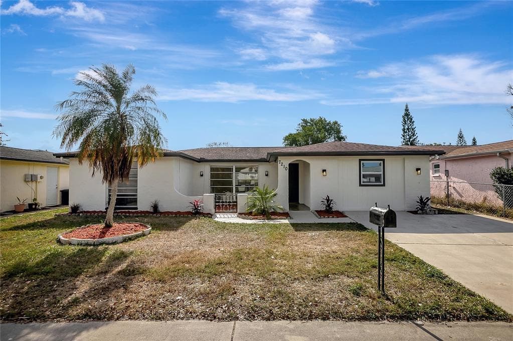 7210 PARROT DRIVE PORT RICHEY, FL 34668