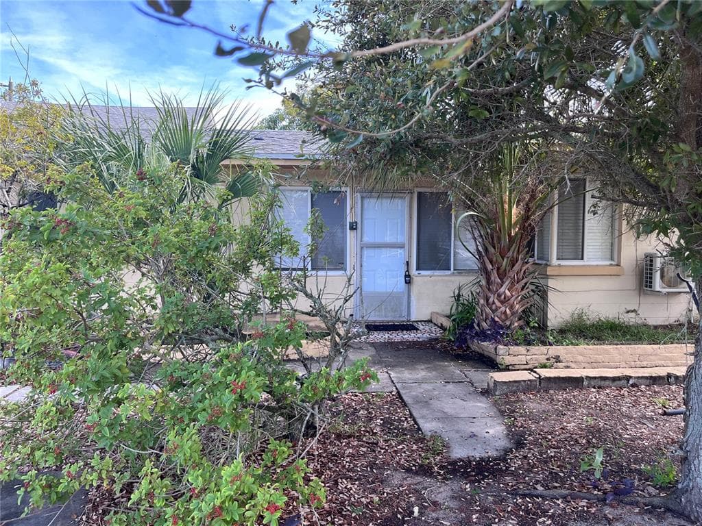 3971 9TH 1/2 AVENUE N ST PETERSBURG, FL 33713
