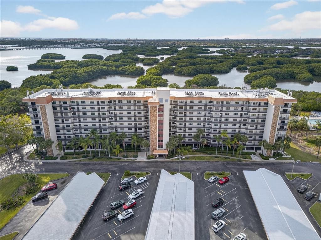 5400 PARK STREET N UNIT 504 ST PETERSBURG, FL 33709