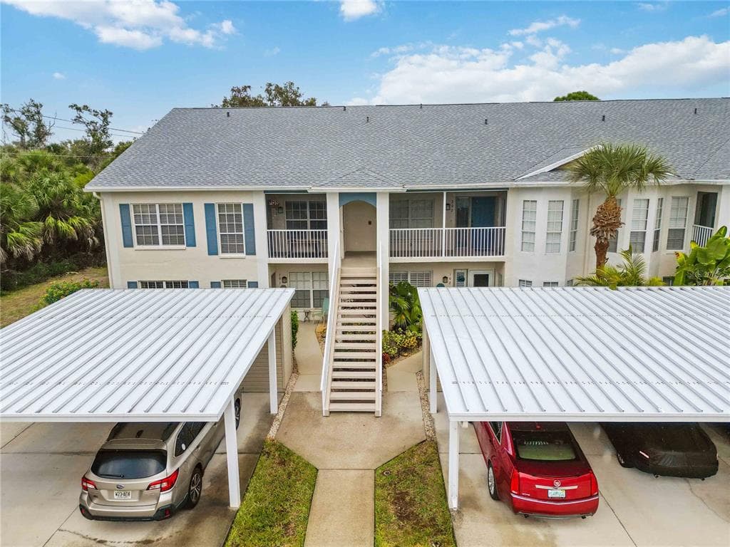 306 LYNBROOK CIRCLE UNIT 201 VENICE, FL 34292