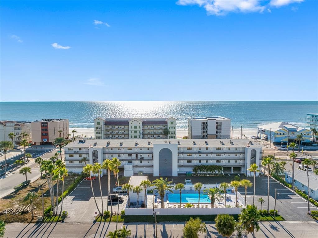 14001 GULF BOULEVARD UNIT 404 MADEIRA BEACH, FL 33708