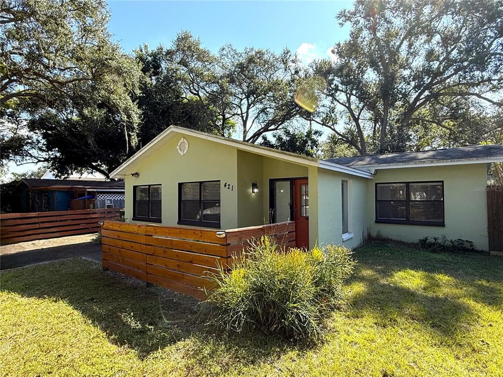 421 5TH AVENUE NE LARGO, FL 33770