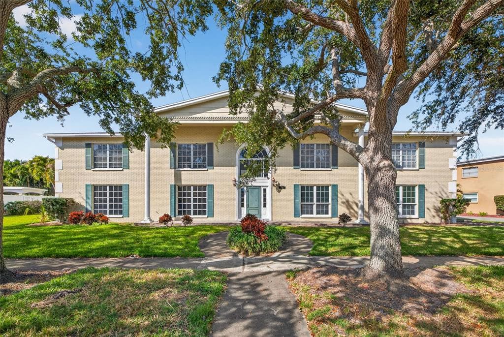1000 RAFAEL BOULEVARD NE UNIT 1 ST PETERSBURG, FL 33704