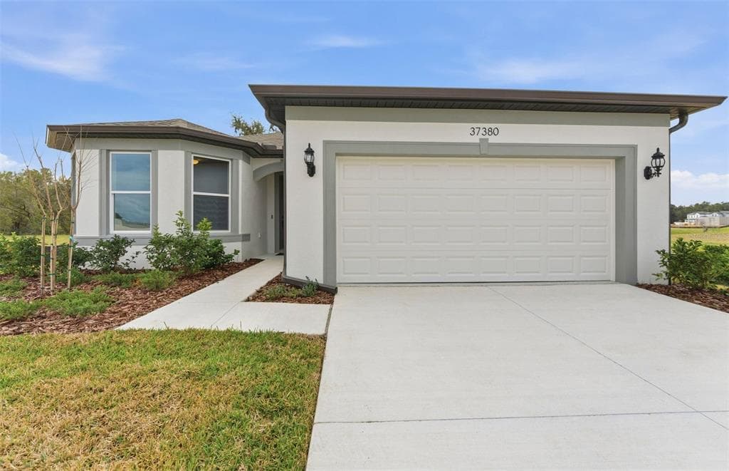 37380 CLINCH CIRCLE ZEPHYRHILLS, FL 33540