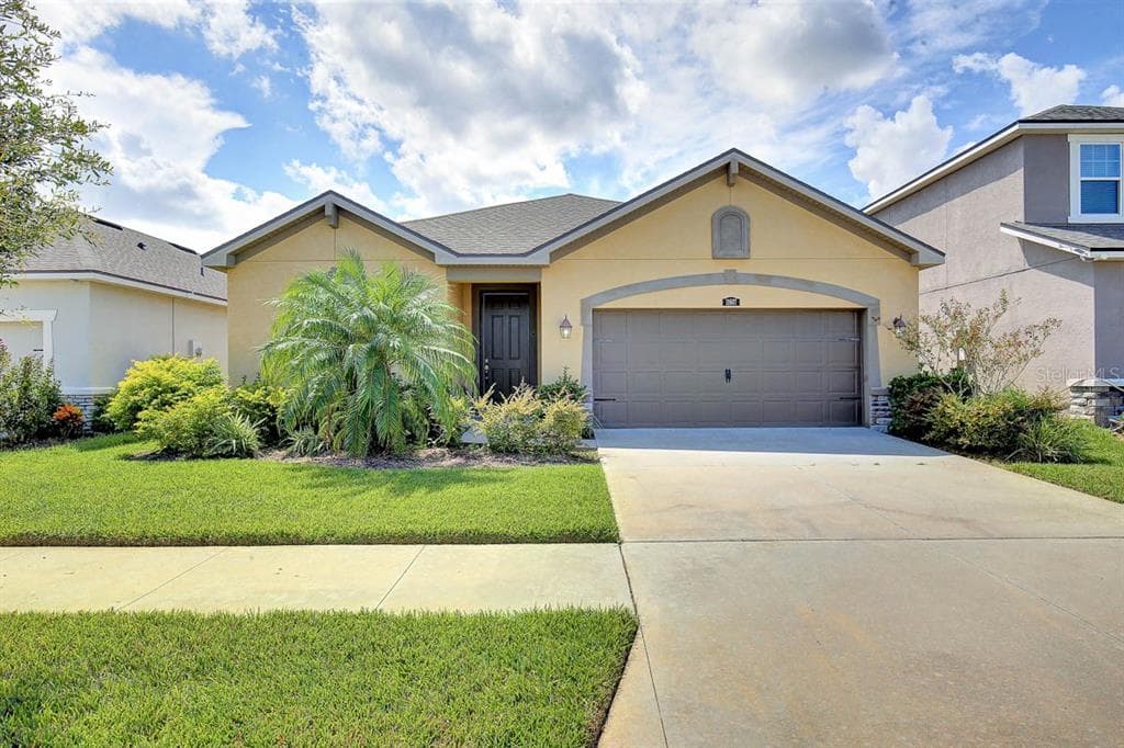 11607 BLUE WOODS DRIVE RIVERVIEW, FL 33569