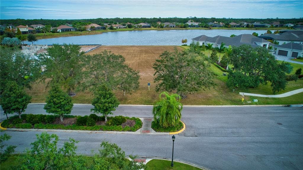 20903 PARKSTONE TERRACE BRADENTON, FL 34202