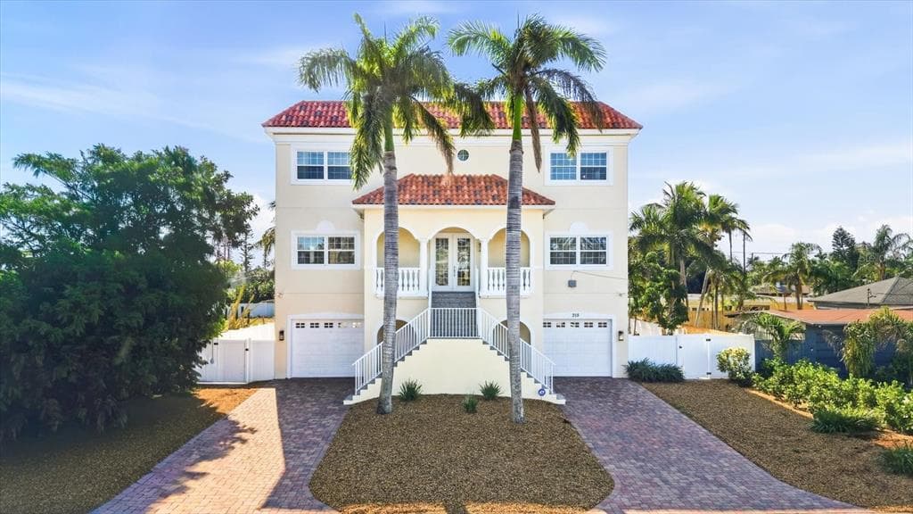 315 40TH AVENUE ST PETE BEACH, FL 33706