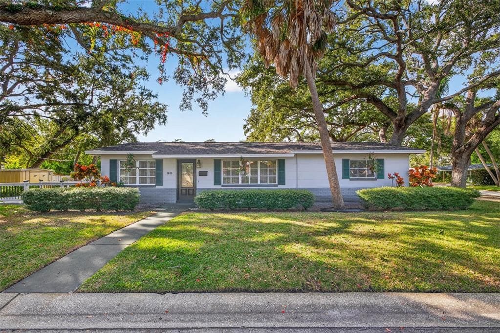2880 81ST STREET N ST PETERSBURG, FL 33710