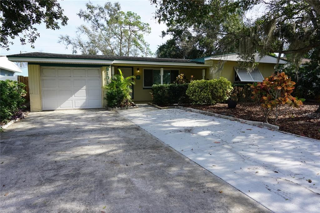 9101 3RD STREET N ST PETERSBURG, FL 33702