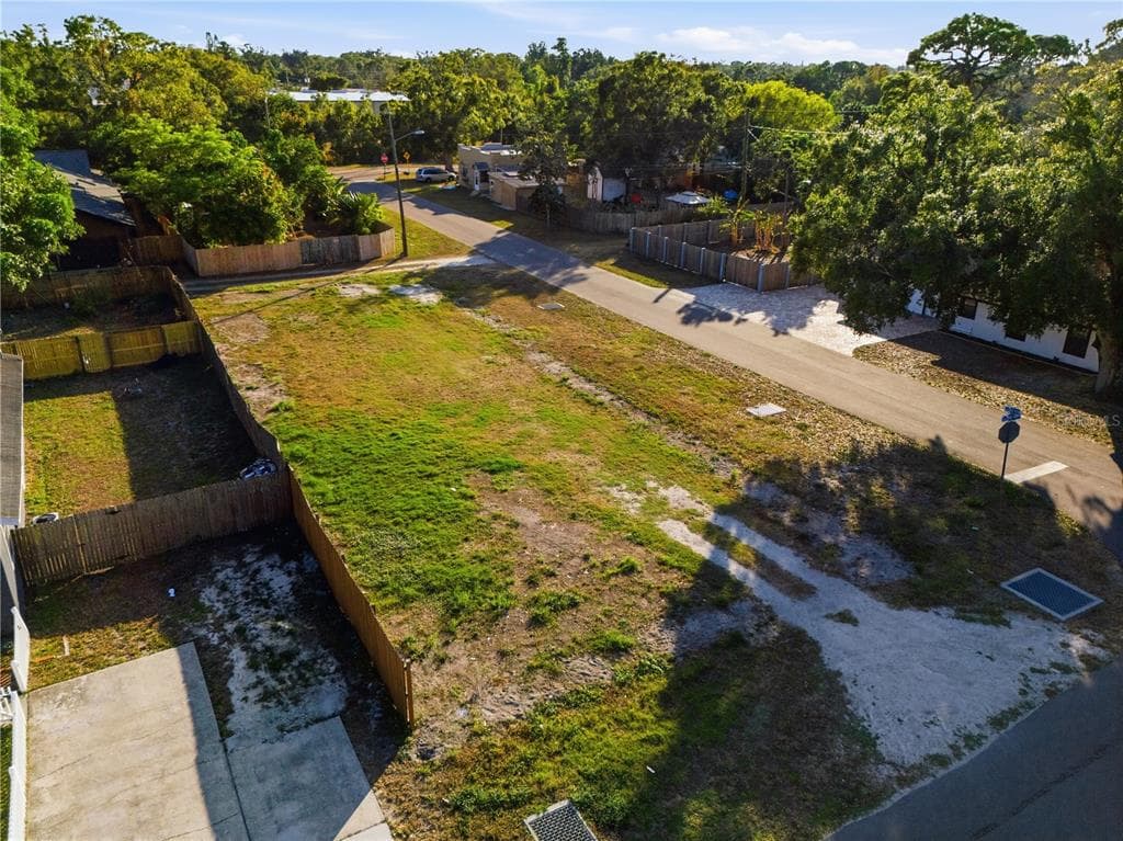 3890 50TH AVENUE N ST PETERSBURG, FL 33714