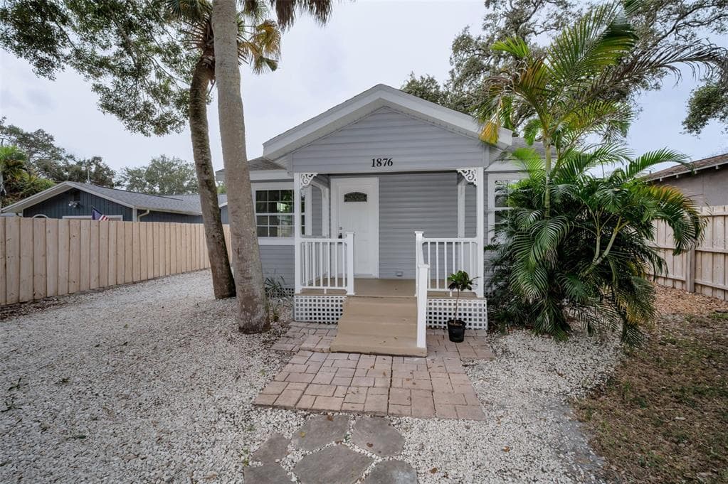 1876 SYLVAN DRIVE CLEARWATER, FL 33755