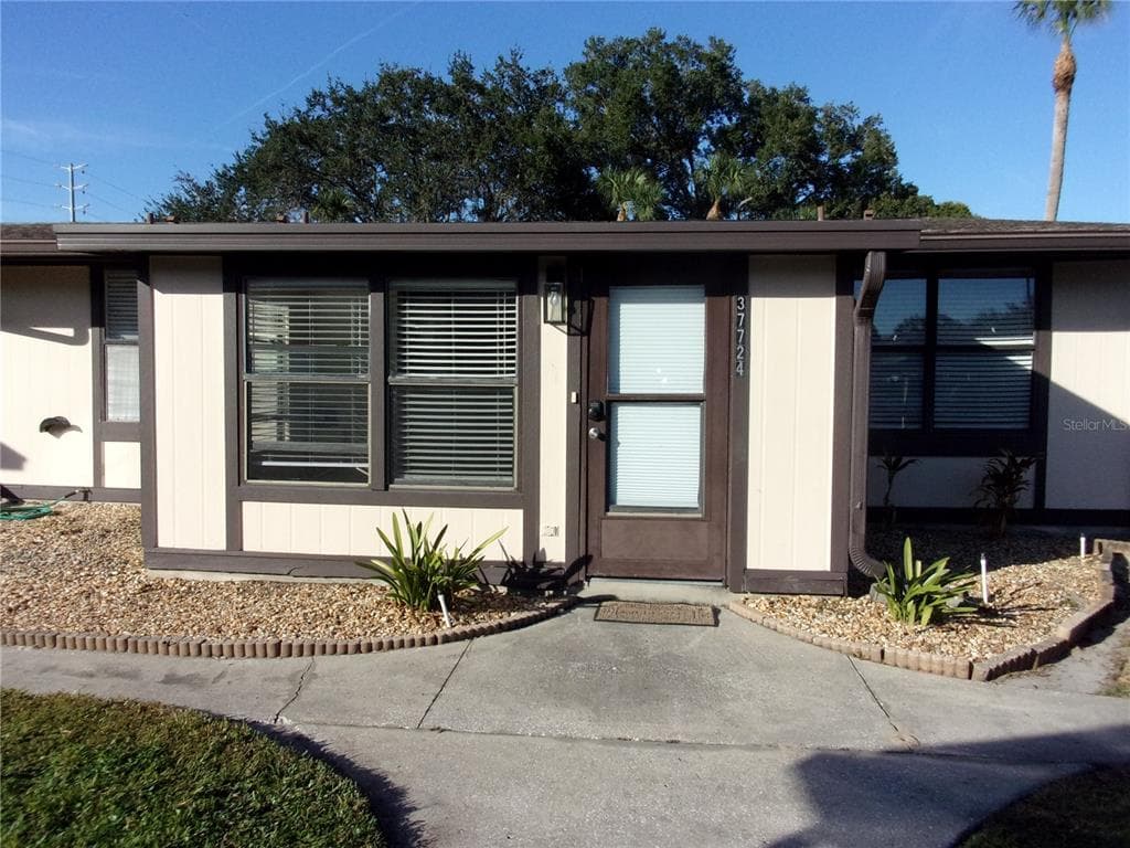 37724 ALISSA DRIVE UNIT 37724 ZEPHYRHILLS, FL 33542