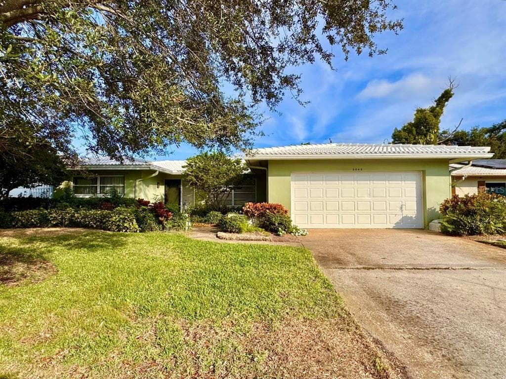 2060 ATTACHE COURT CLEARWATER, FL 33764