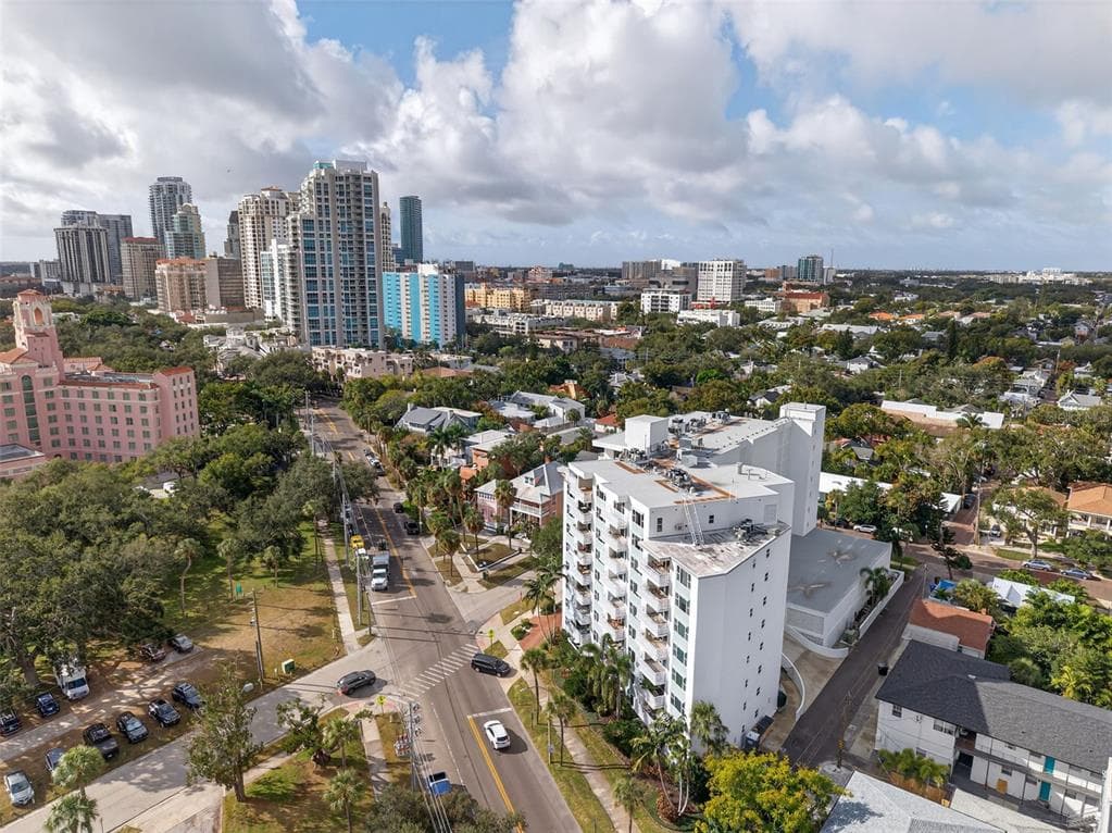 700 BEACH DRIVE NE UNIT 406 ST PETERSBURG, FL 33701