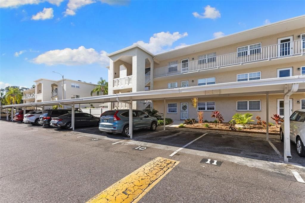 948 VIRGINIA STREET UNIT 101 DUNEDIN, FL 34698
