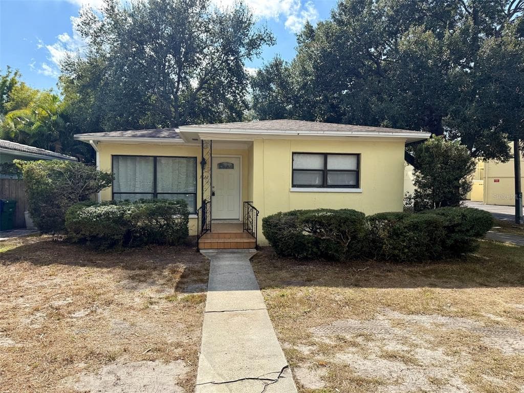 3622 W MULLEN AVENUE TAMPA, FL 33609