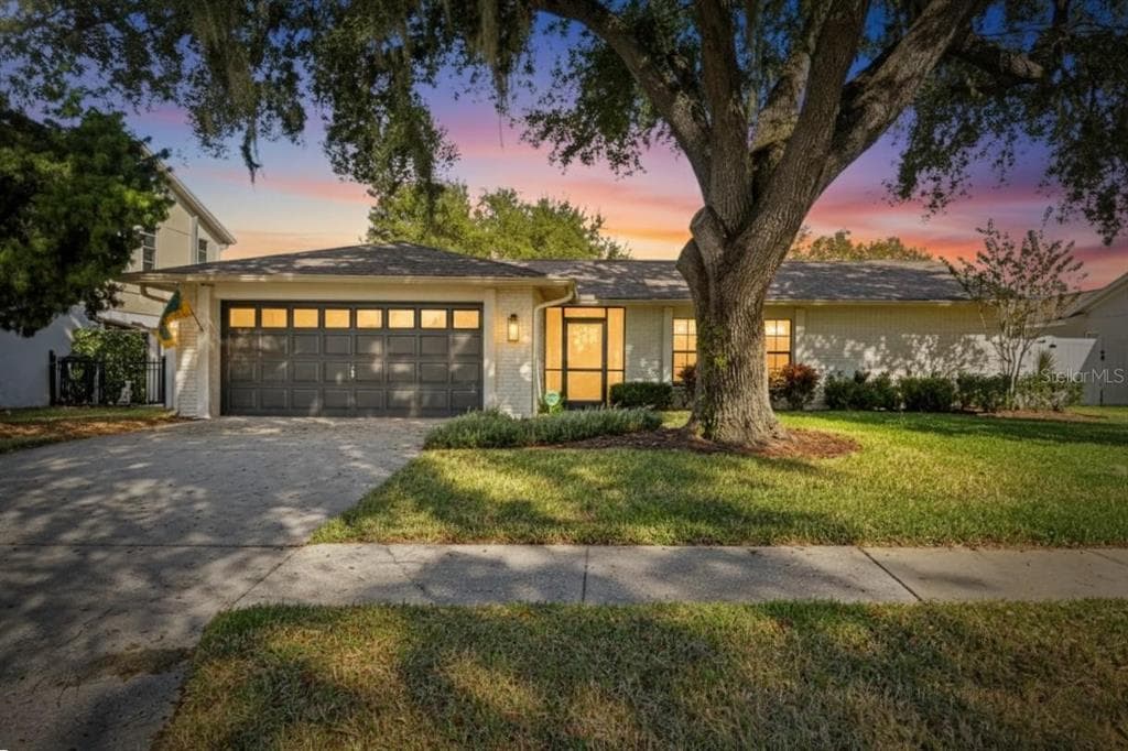 1322 CORNER OAKS DRIVE BRANDON, FL 33510