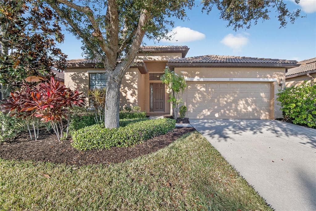 331 CEDAR FALLS DRIVE APOLLO BEACH, FL 33572