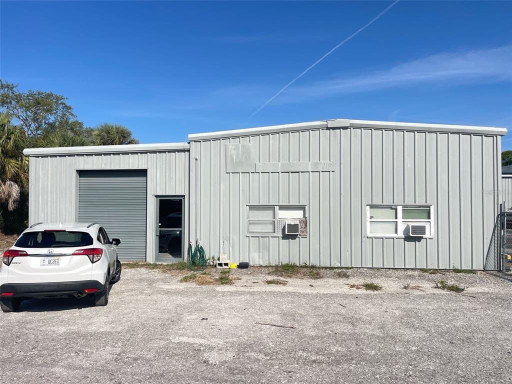 37594 US HIGHWAY 19 N PALM HARBOR, FL 34684