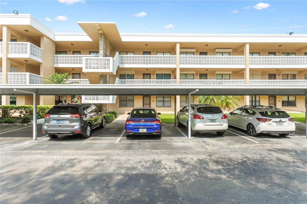 4920 LOCUST STREET NE UNIT 115