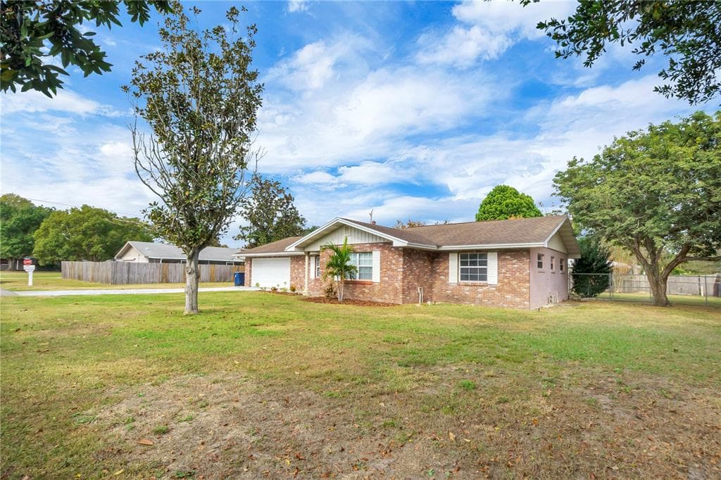 1206 SUSAN LANE AUBURNDALE, FL 33823