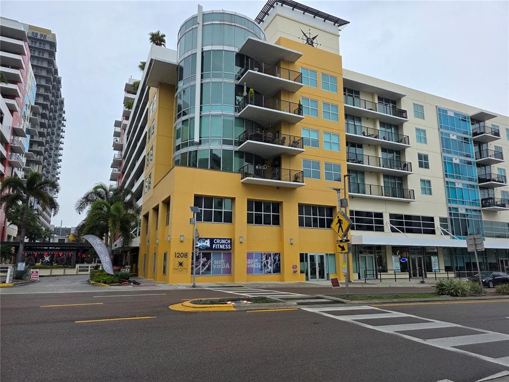 1208 E KENNEDY BOULEVARD UNIT 1020 TAMPA, FL 33602
