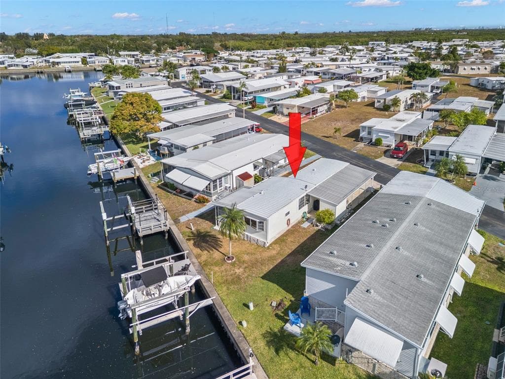 7030 MOUNT ARLINGTON DRIVE NE UNIT 409 ST PETERSBURG, FL 33702