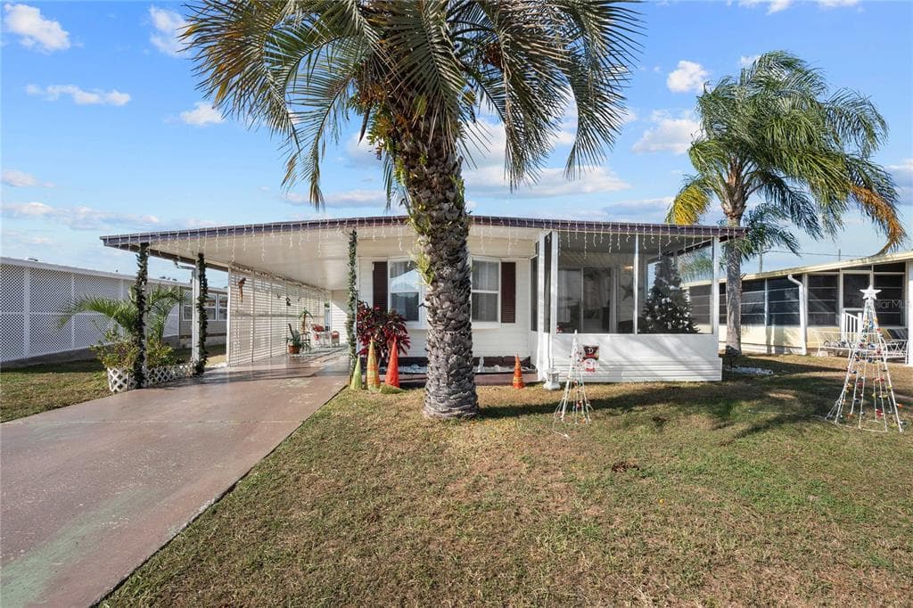 5239 MARY STREET ZEPHYRHILLS, FL 33542