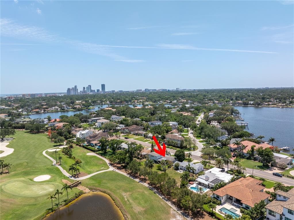 167 ALMEDO WAY NE ST PETERSBURG, FL 33704