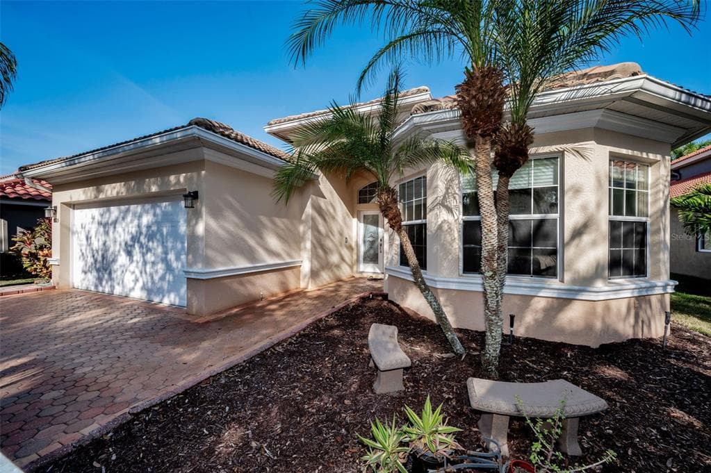 9865 SAGO POINT DRIVE SEMINOLE, FL 33777
