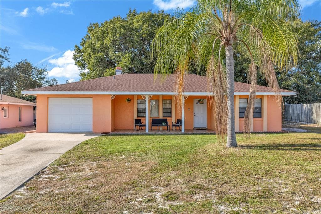 1642 HORSESHOE TERRACE DELTONA, FL 32738