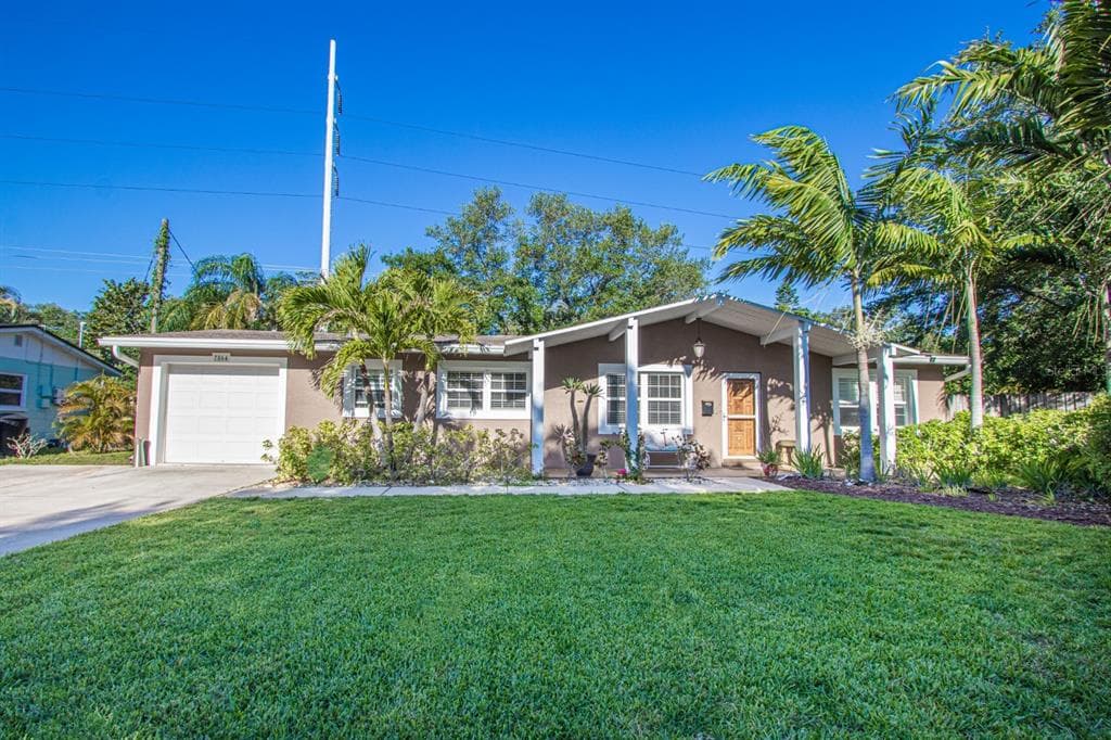 7864 15TH WAY N ST PETERSBURG, FL 33702