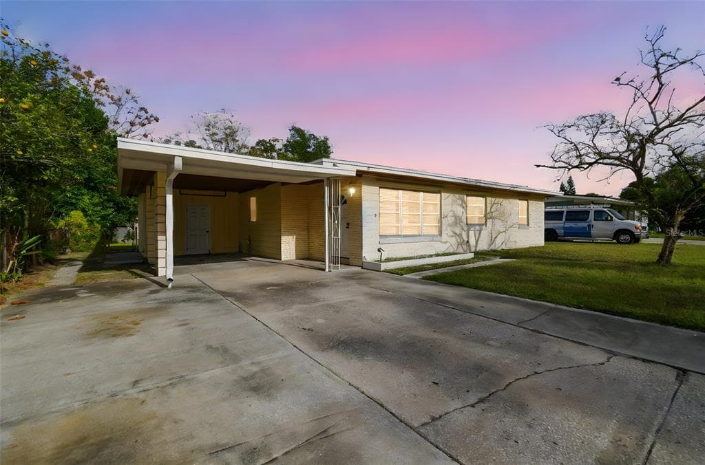 6915 BREAM STREET TAMPA, FL 33617