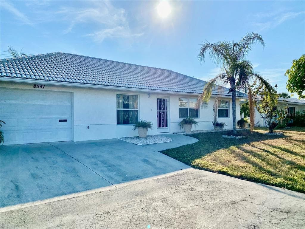 8541 REGENCY COURT NORTH PORT, FL 34287