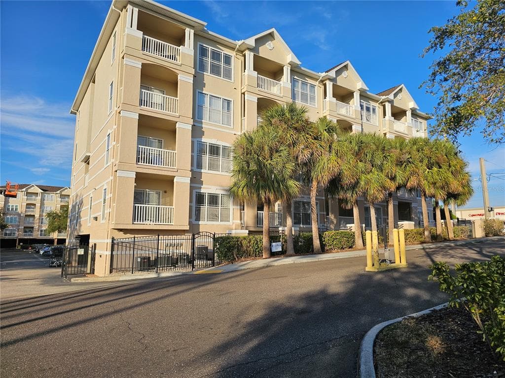 1216 S MISSOURI AVENUE UNIT 202 CLEARWATER, FL 33756