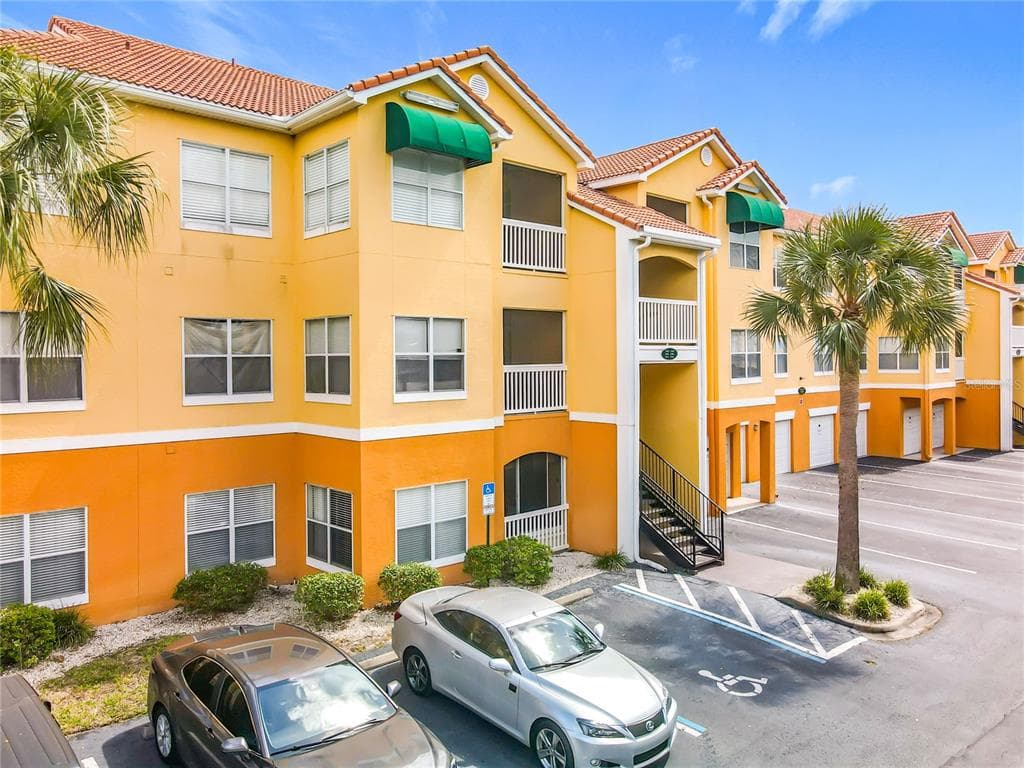 10764 70TH AVENUE UNIT 5203 SEMINOLE, FL 33772