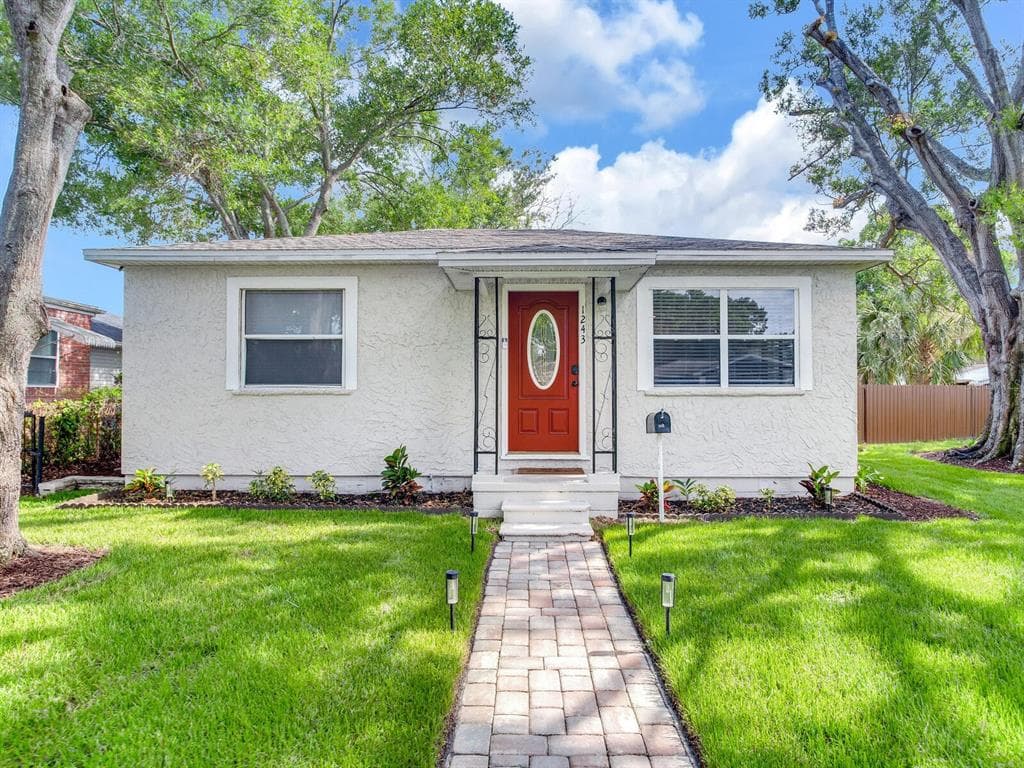 1243 55TH AVENUE N ST PETERSBURG, FL 33703