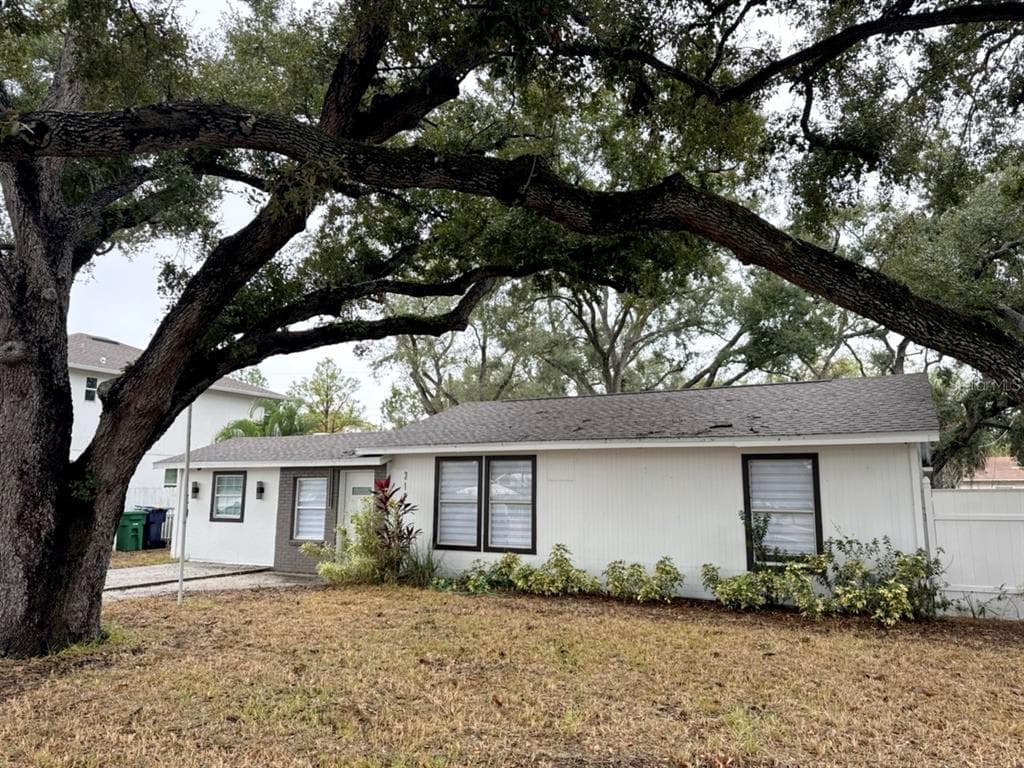 3123 W NAPOLEON AVENUE TAMPA, FL 33611
