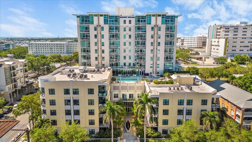 400 4TH AVENUE S UNIT 1008 ST PETERSBURG, FL 33701