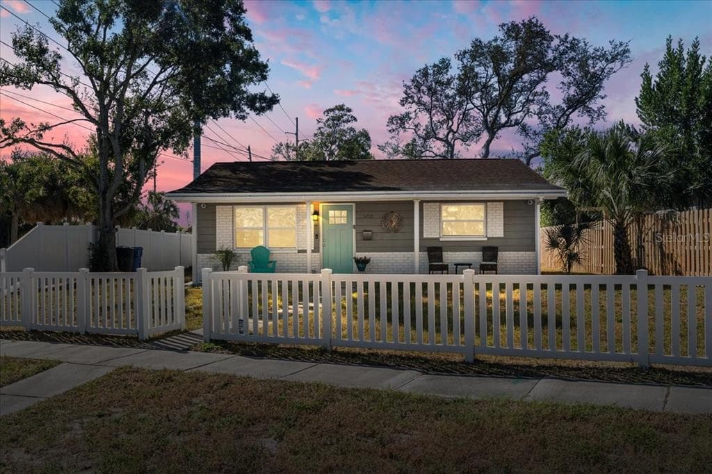 5200 6TH AVENUE S ST PETERSBURG, FL 33707