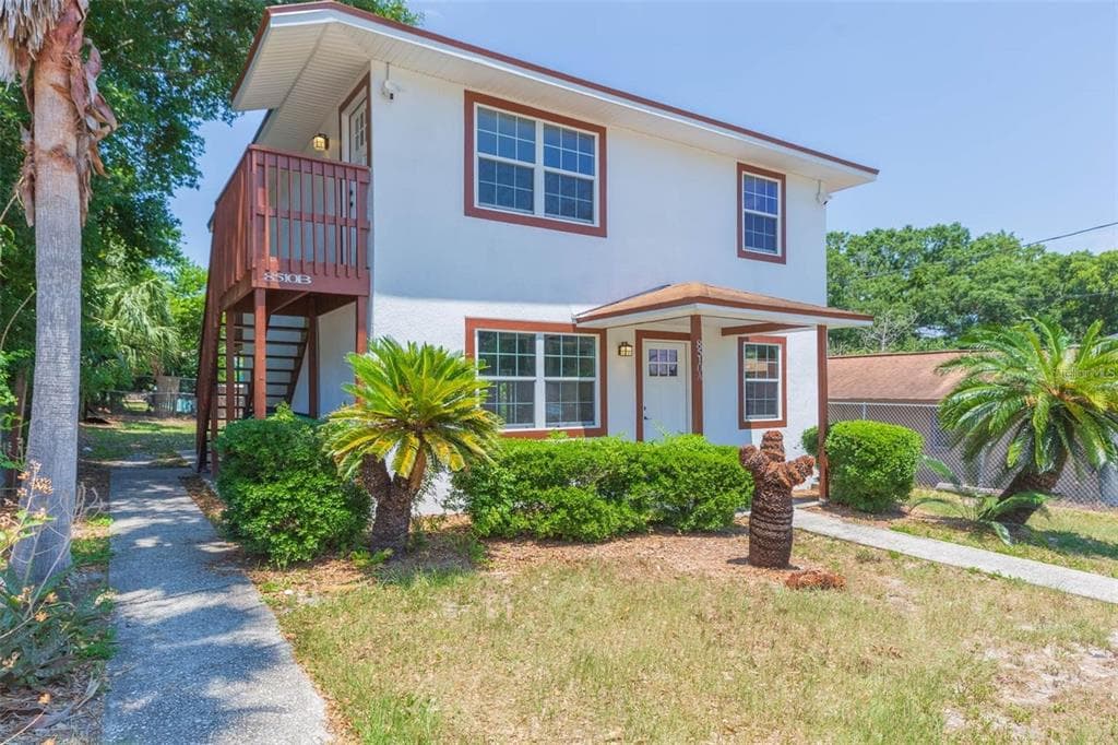 8510 N TAMPA STREET UNIT B TAMPA, FL 33604