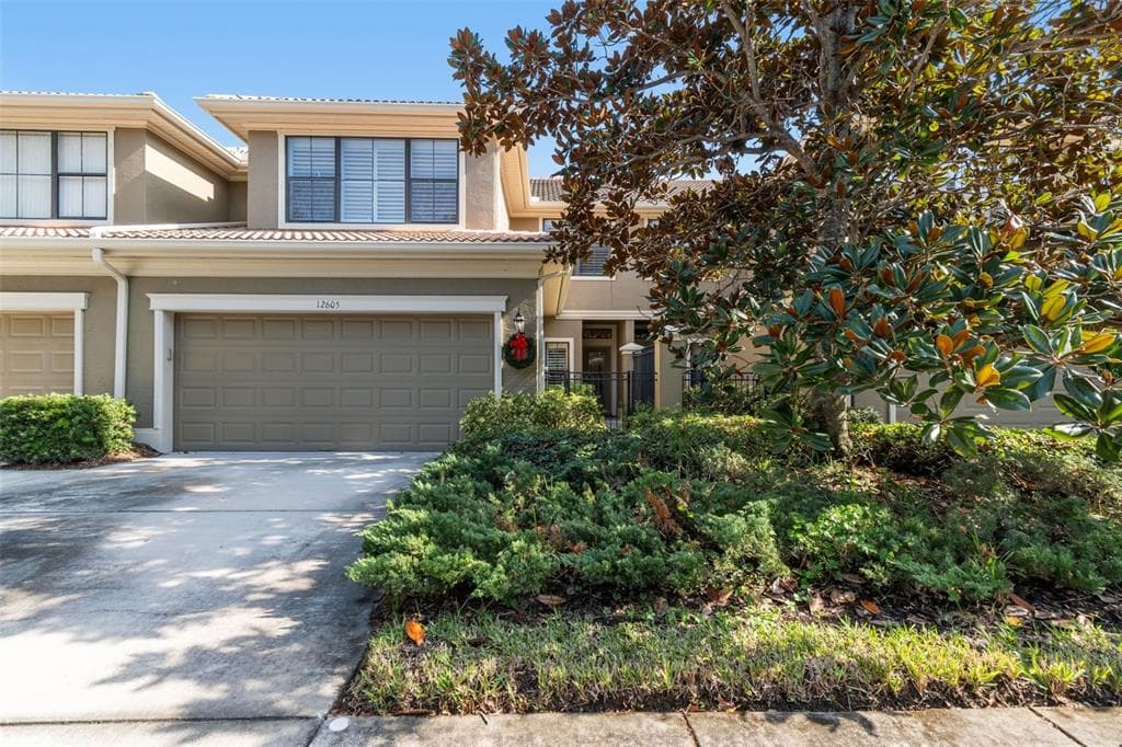 12605 SAN BLAS LOOP LARGO, FL 33774