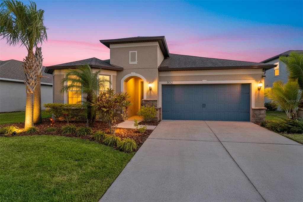 8012 OLIVE BROOK DRIVE WESLEY CHAPEL, FL 33545