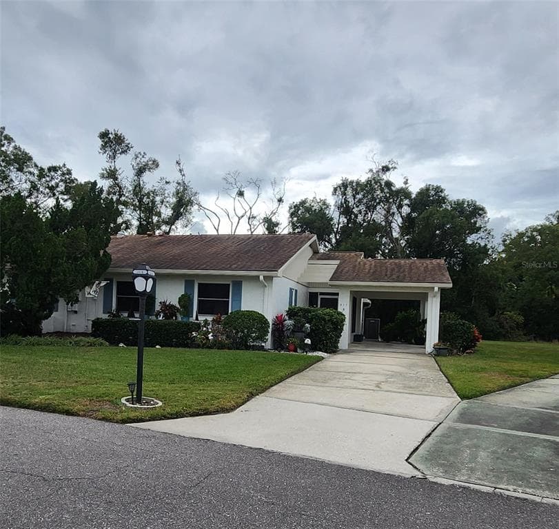 511 FINSBURY CIRCLE UNIT B SUN CITY CENTER, FL 33573