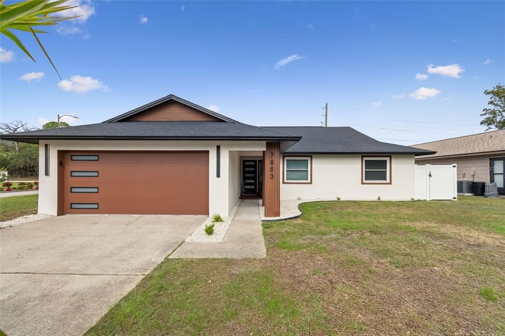 7853 SUNDOWN DRIVE