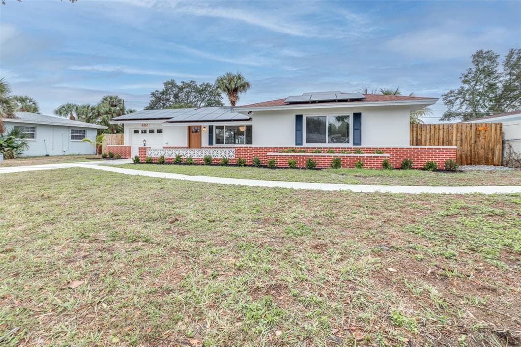 6312 FAIRWAY BLVD APOLLO BEACH, FL 33572