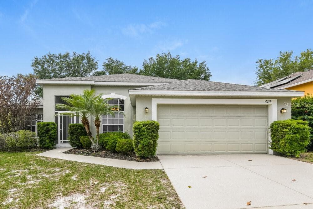 10217 DOVEHILL LANE CLERMONT, FL 34711