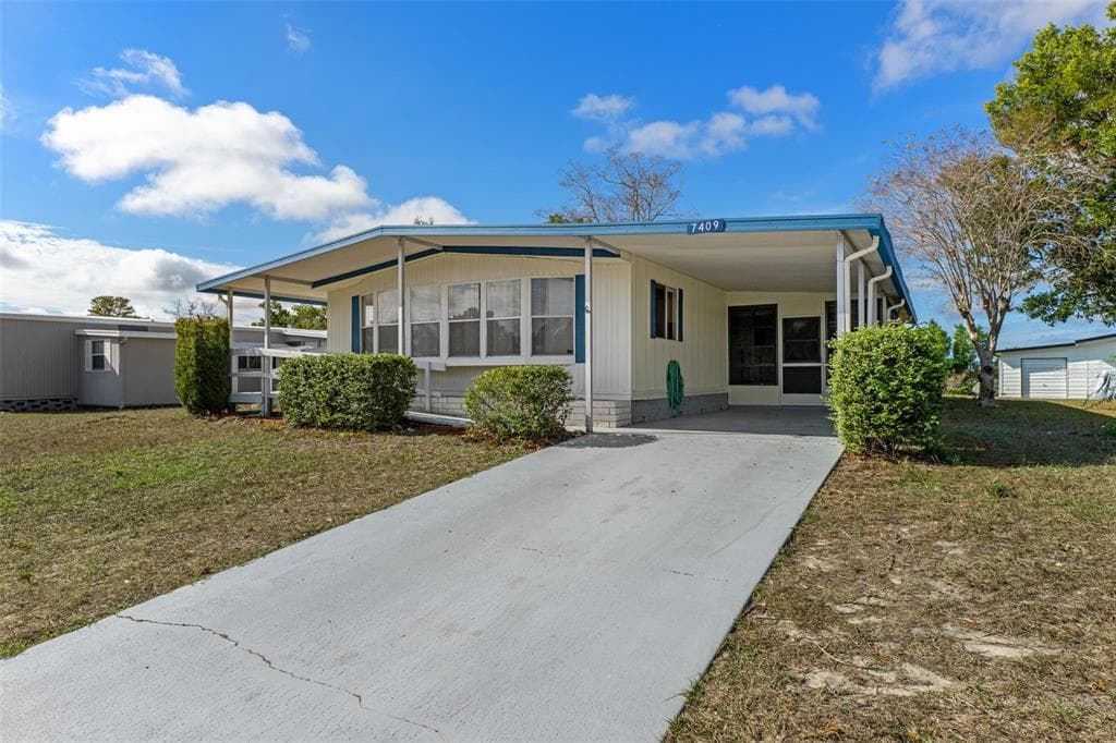 7409 EASTERN CIRCLE DRIVE BROOKSVILLE, FL 34613