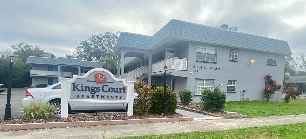 111 N LADY MARY DRIVE UNIT 8 CLEARWATER, FL 33755