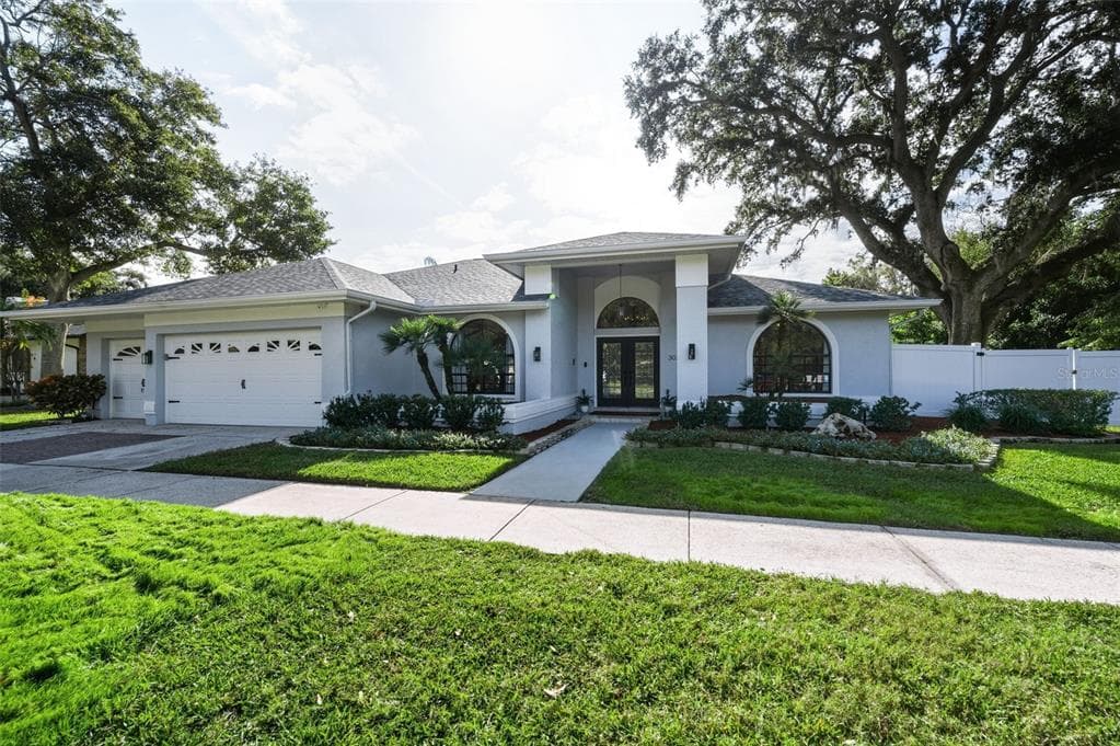 3021 CREST DRIVE CLEARWATER, FL 33759